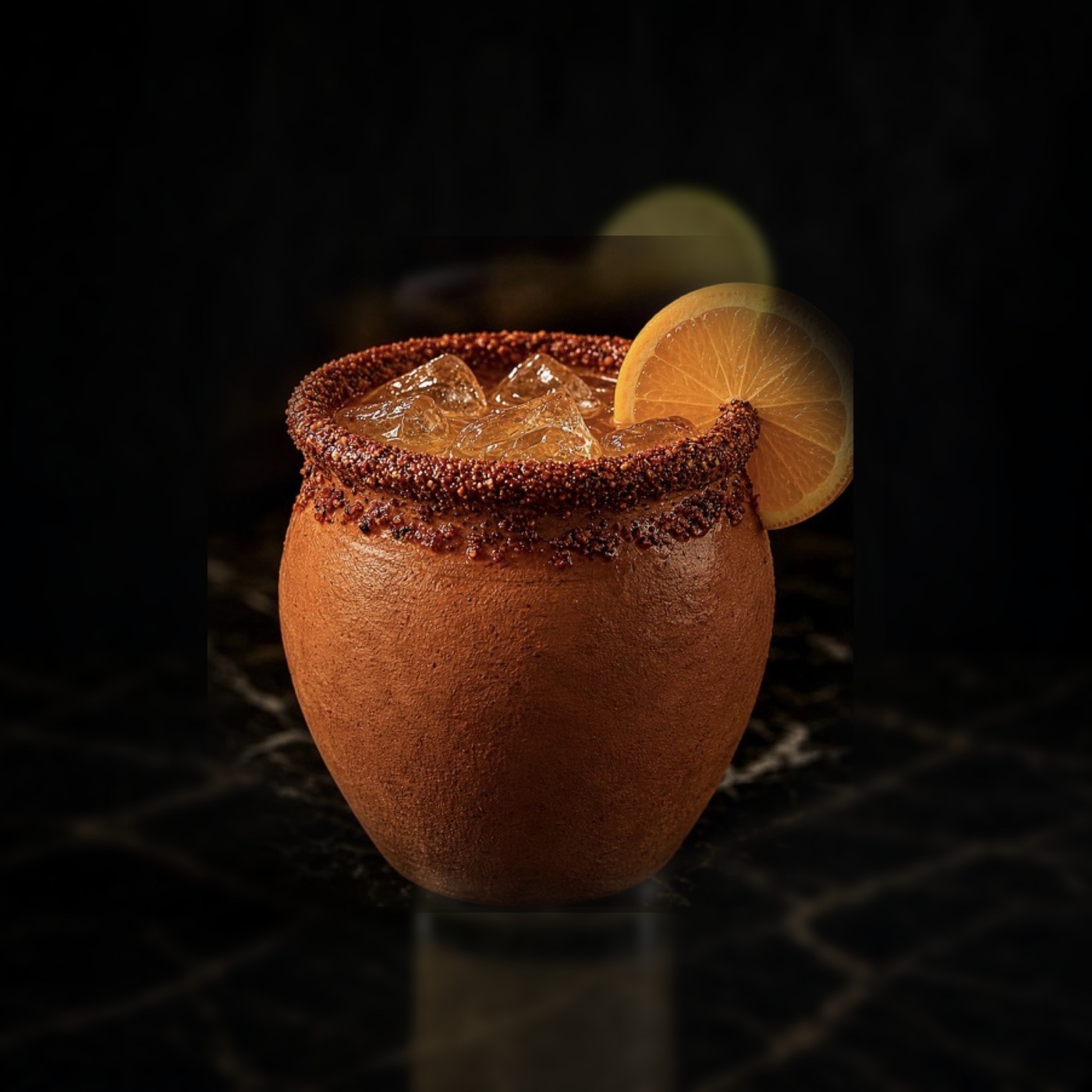 Cantarito de Barro con Chamoy, Tajín y Naranja